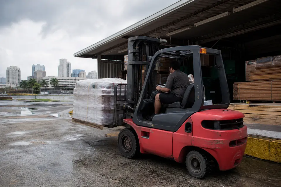 Orlando forklift dealers and material handling equipment