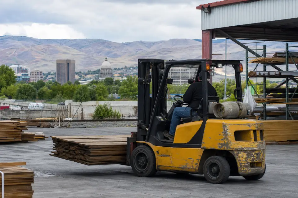 Boise forklift dealers and material handling equipment