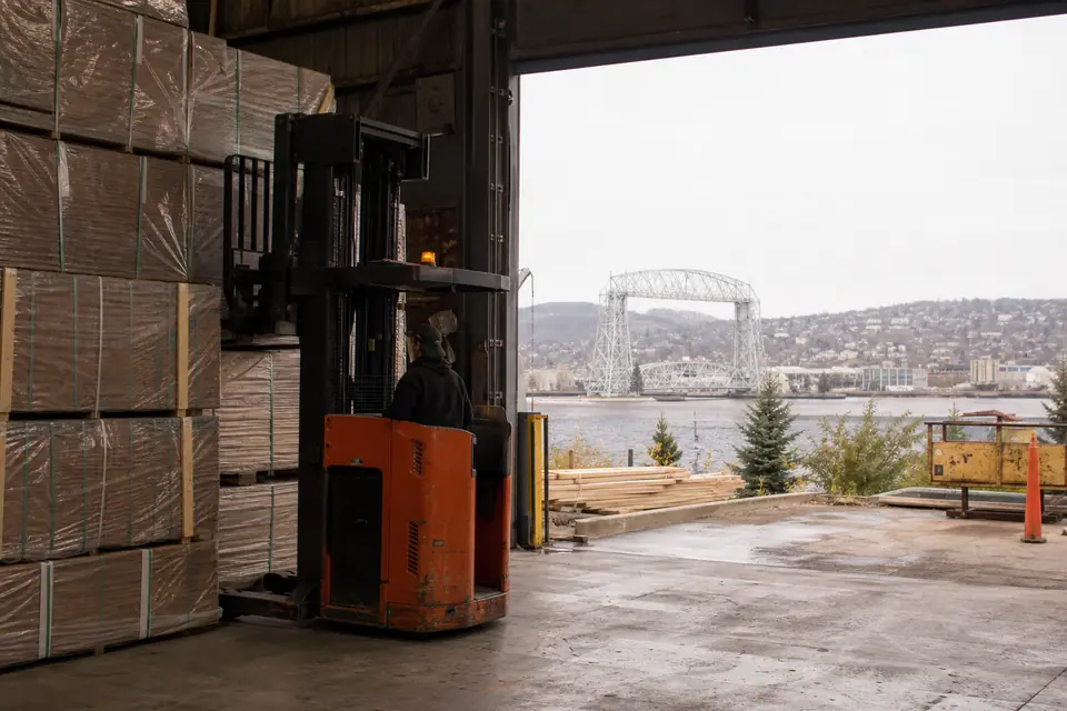 Duluth forklift dealers and material handling equipment