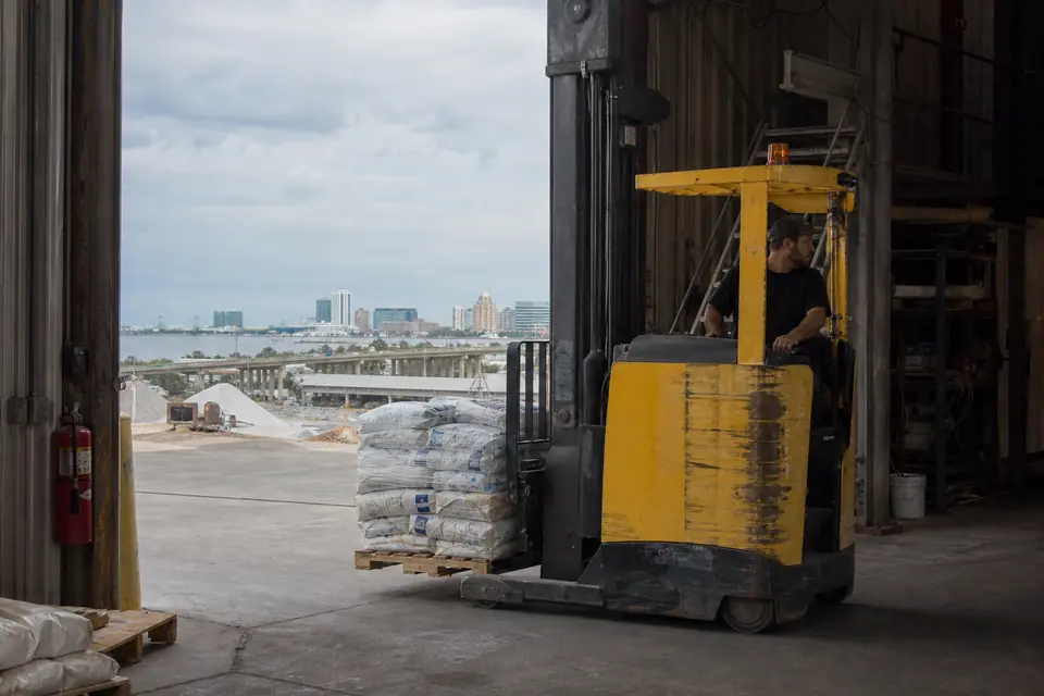 Gulfport-Biloxi forklift dealers and material handling equipment