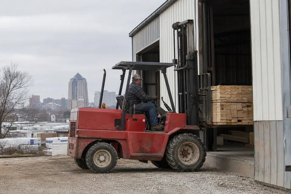 Springfield forklift dealers and material handling equipment