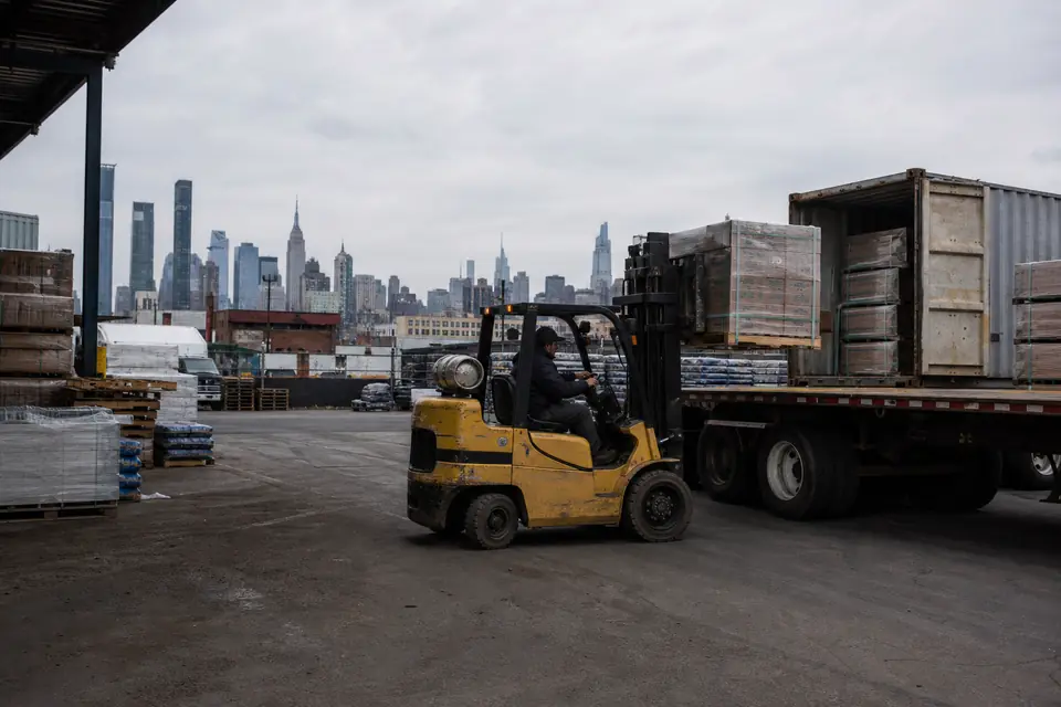 New York City forklift dealers and material handling equipment