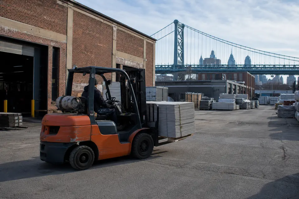 Philadelphia forklift dealers and material handling equipment