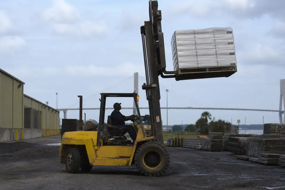Charleston forklift dealers and material handling equipment