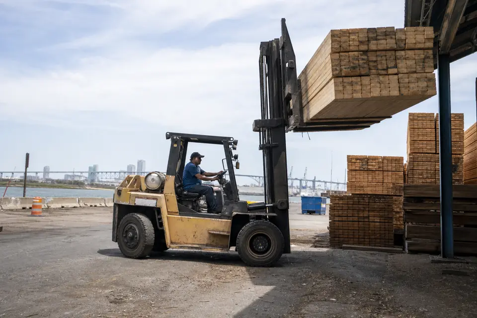 Corpus Christi forklift dealers and material handling equipment