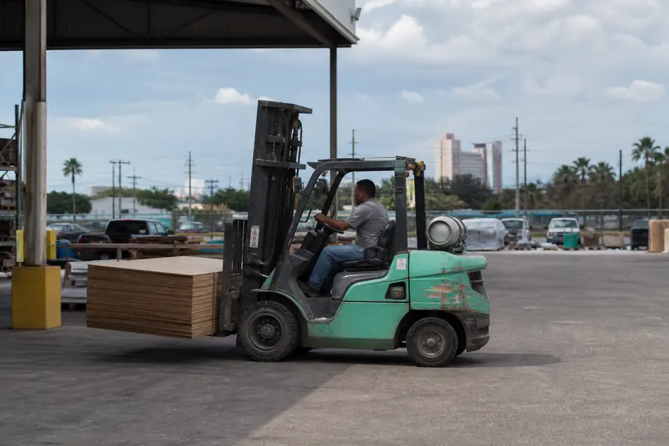 McAllen-Edinburg forklift dealers and material handling equipment